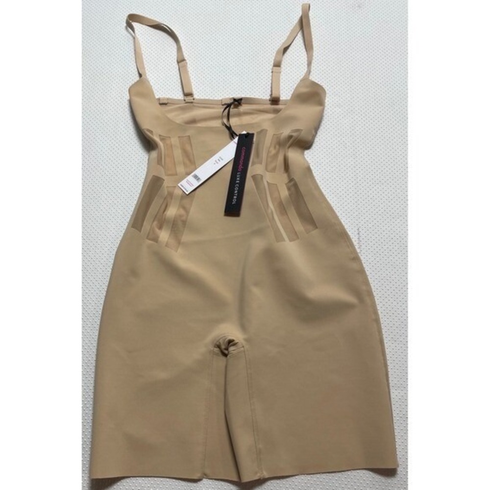 Commando Luxe Control Bodysuit Shapewear Tummy Control Smoothing Beige Small NWT